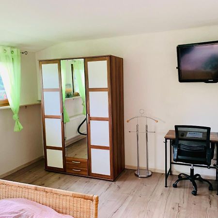 Villa Goncalves, Komplette Wohnung Mit Parkplatz Und Wallbox Vor Der Tuer Calw Exterior foto