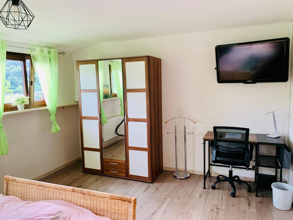 Villa Goncalves, Komplette Wohnung Mit Parkplatz Und Wallbox Vor Der Tuer Calw Exterior foto